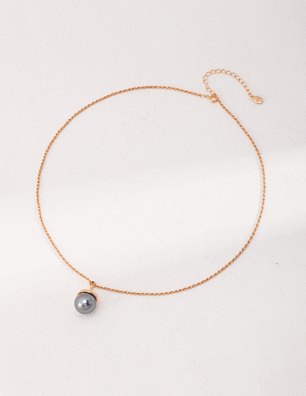 Twisted Chain Ball Pendant Necklace