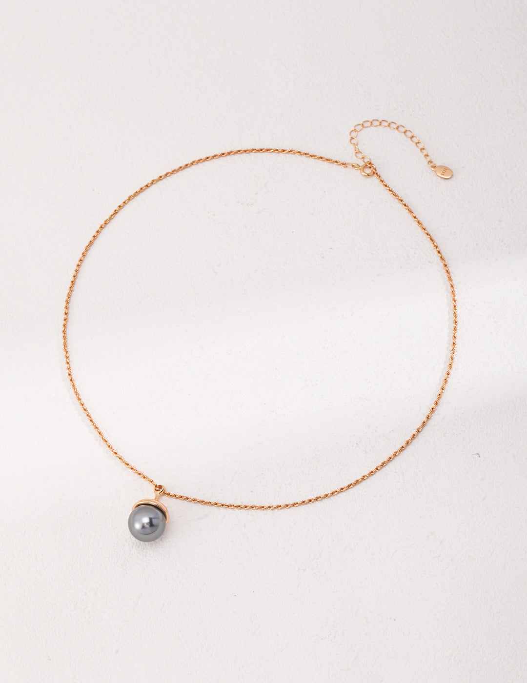 Twisted Chain Ball Pendant Necklace