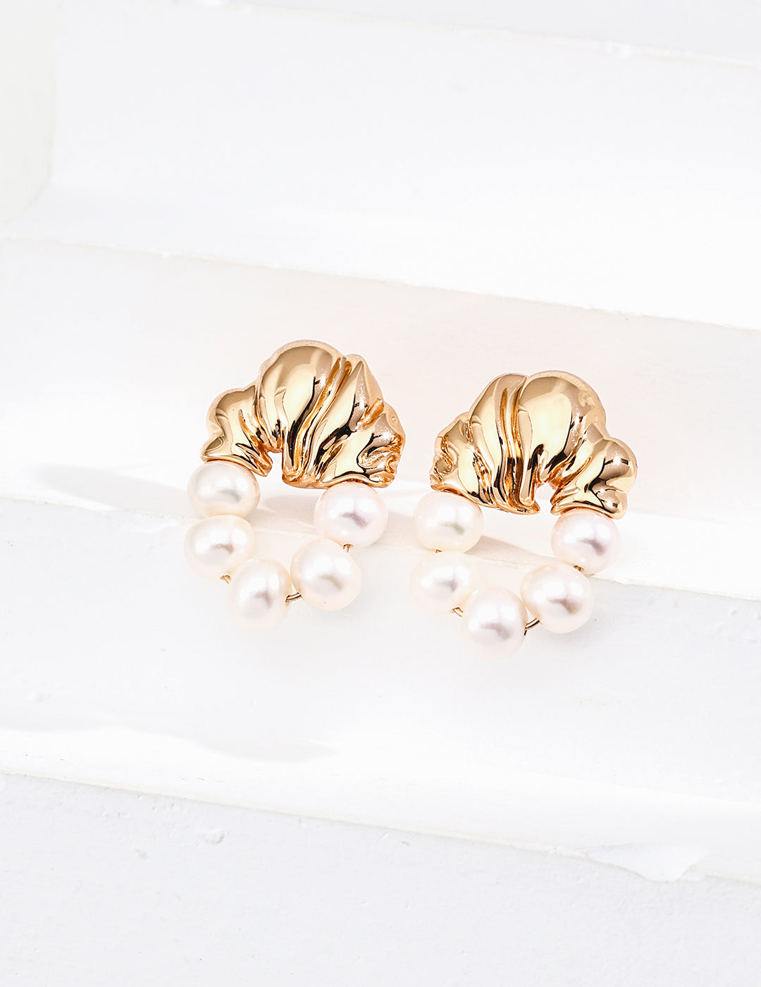 Gold Cloud Pleated Pearl Dangle Earrings