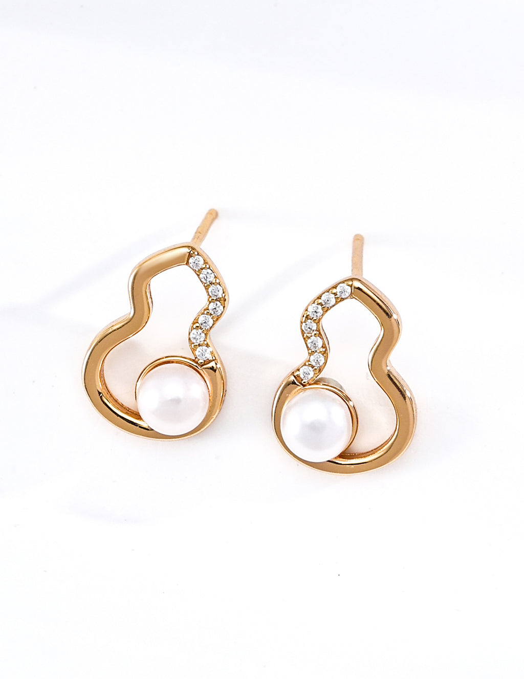 Pearl Lucky Gourd Stud Earrings