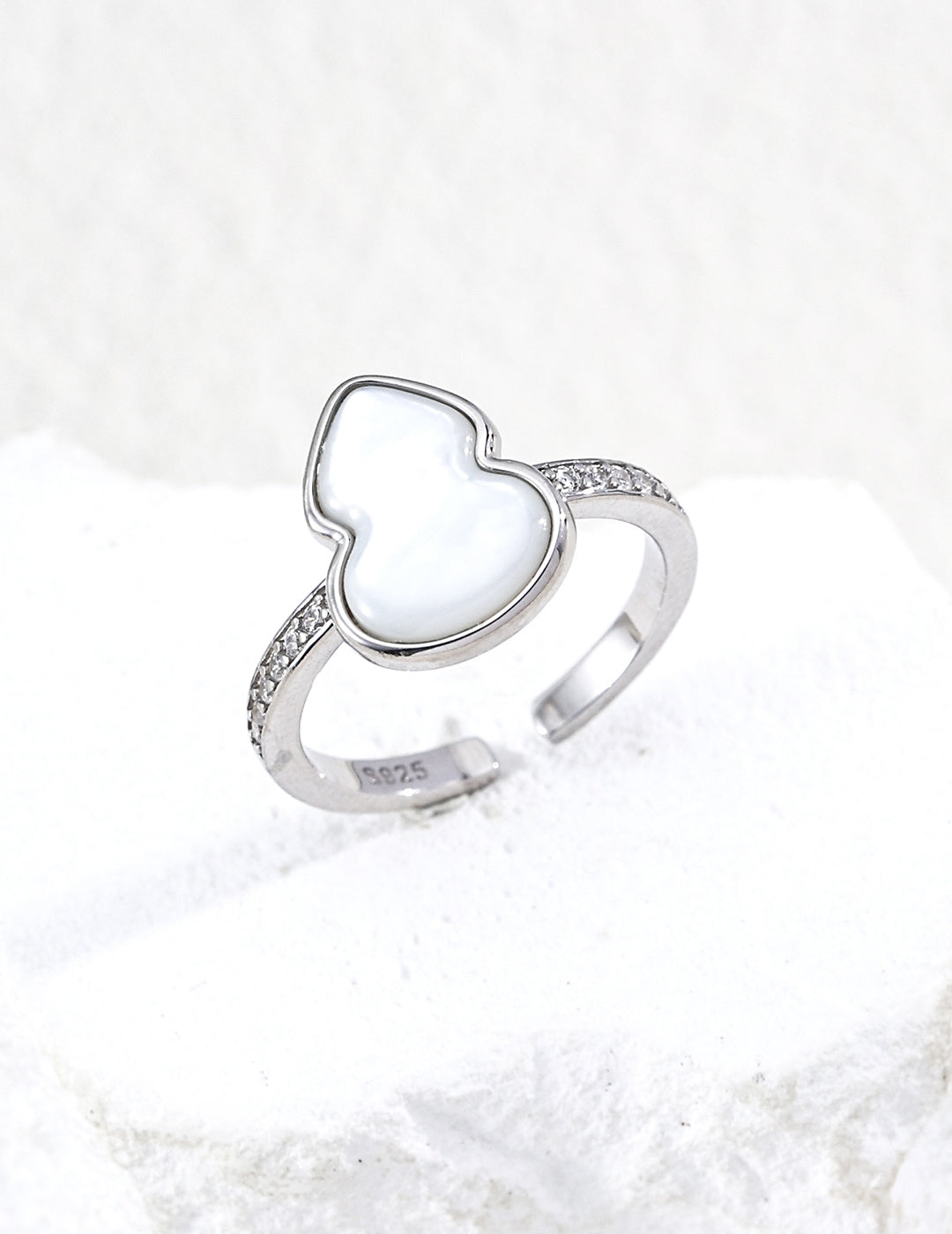 Mother-of-Pearl Lucky Gourd Open Ring