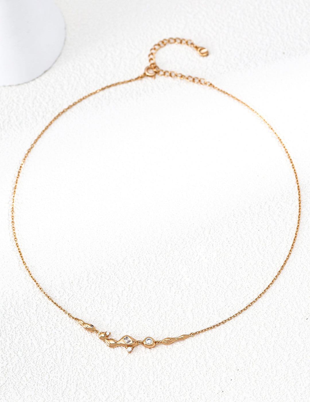 Golden Stream Delicate Clavicle Necklace