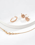 Golden Stream Delicate Clavicle Necklace