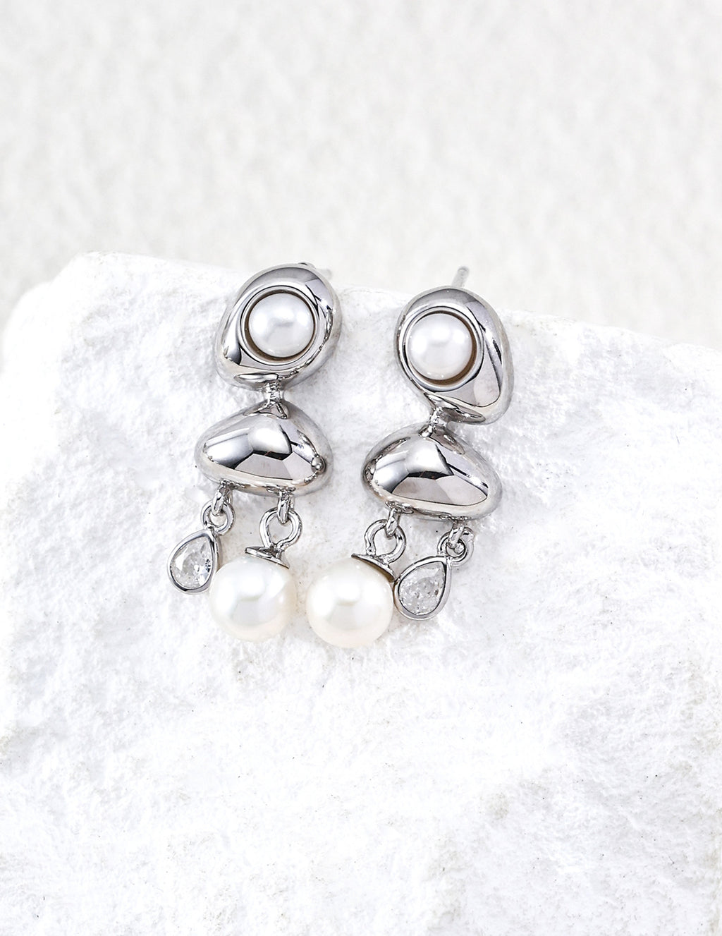 Two Tone Pearl Tassel Dangle Earrings