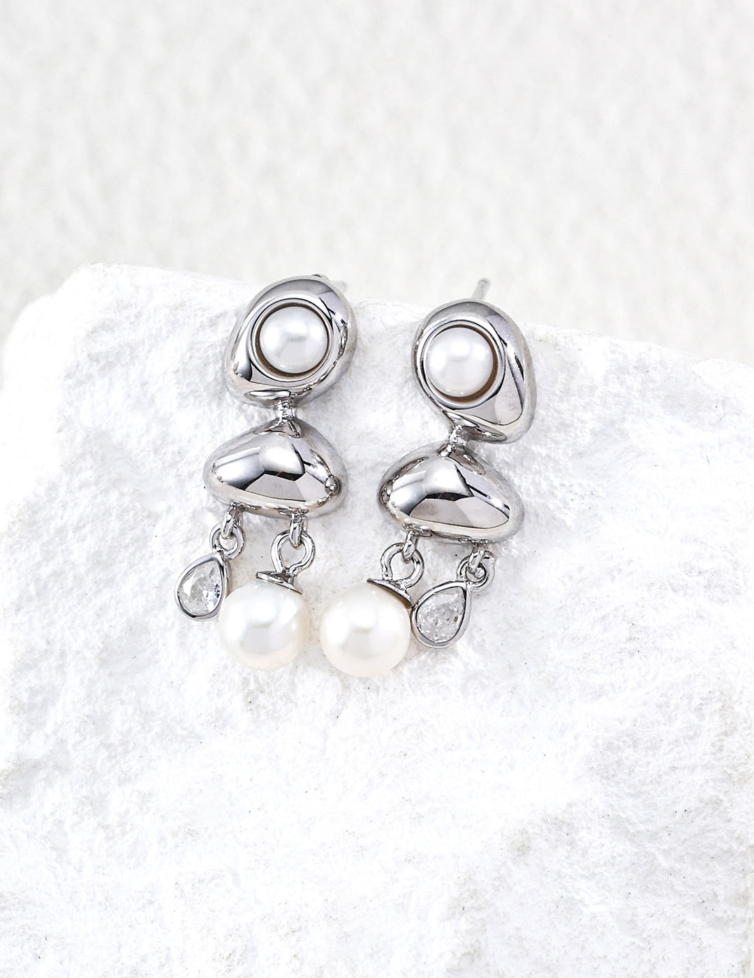 Two Tone Pearl Tassel Dangle Earrings