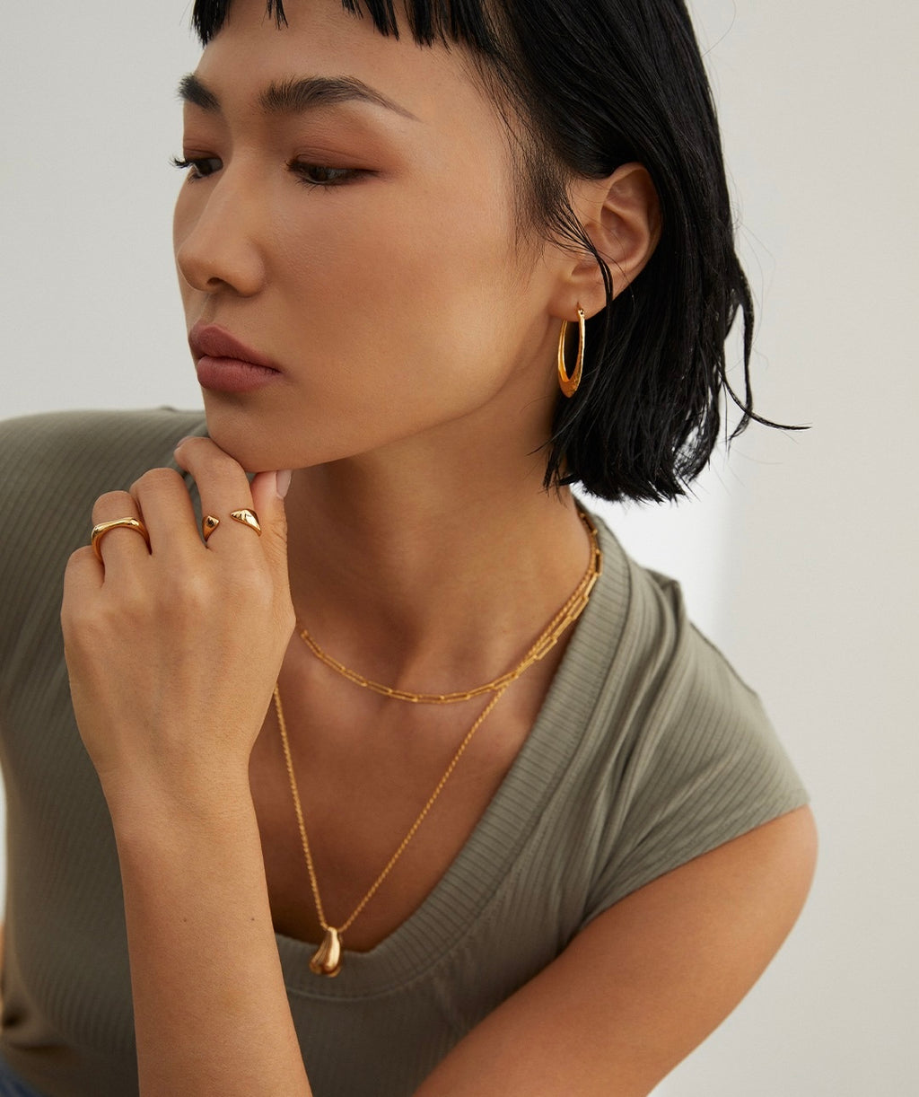 Curved Gold Hoop Earrings