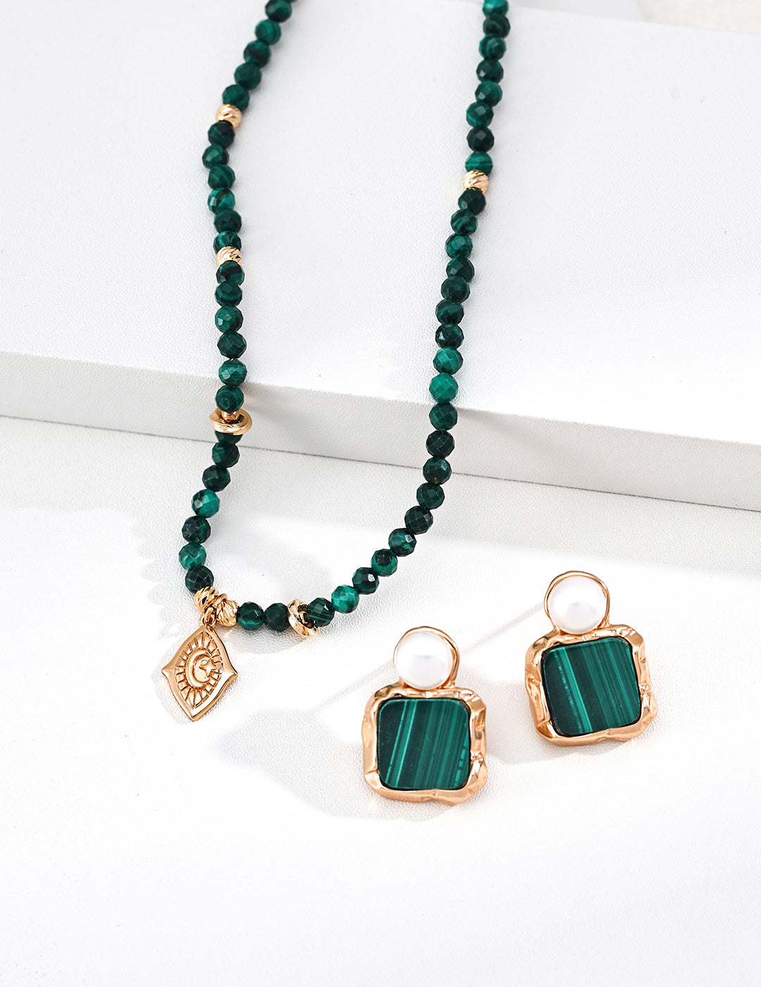 Starry Eye Malachite Necklace