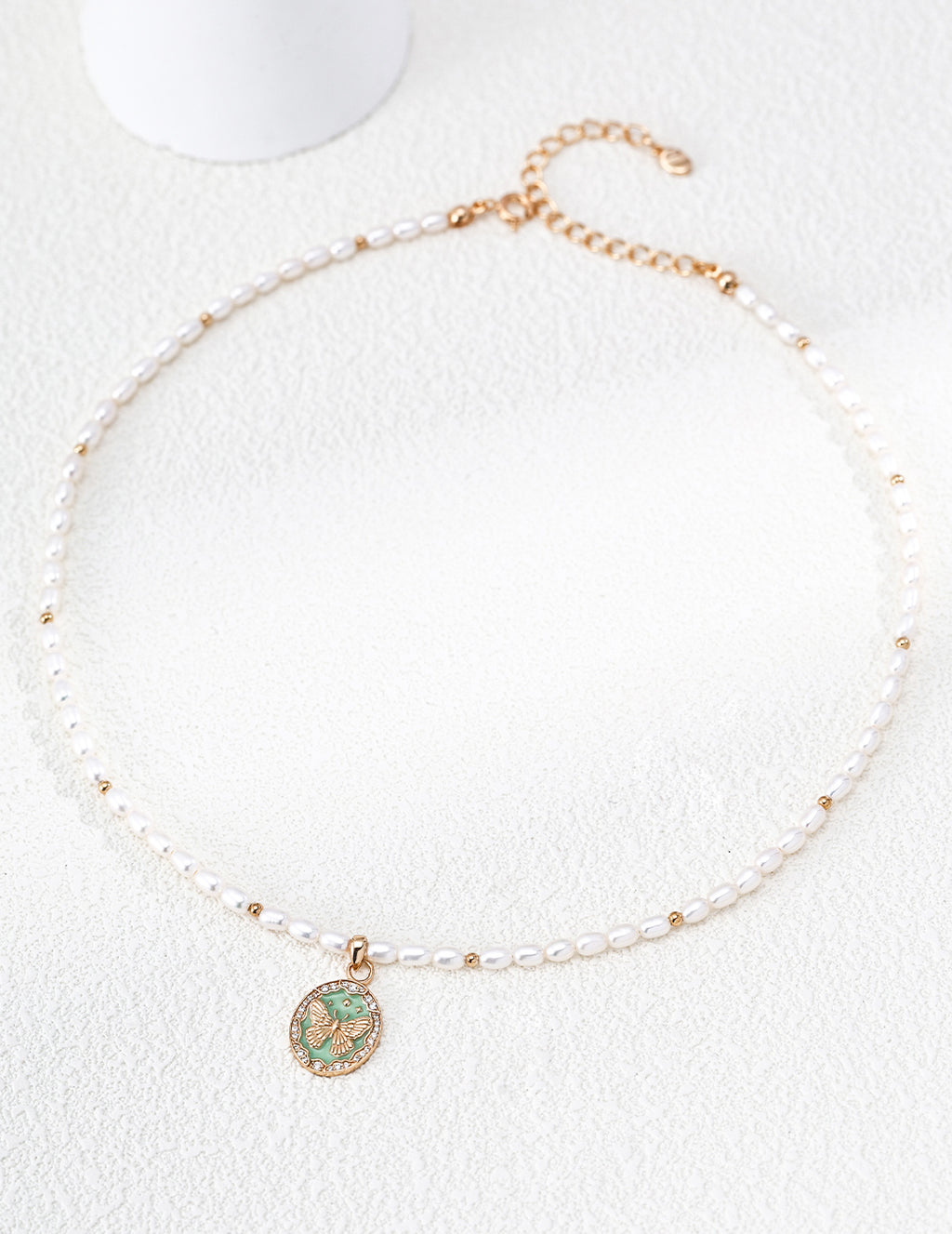 Dreamy Butterfly Pearl Choker
